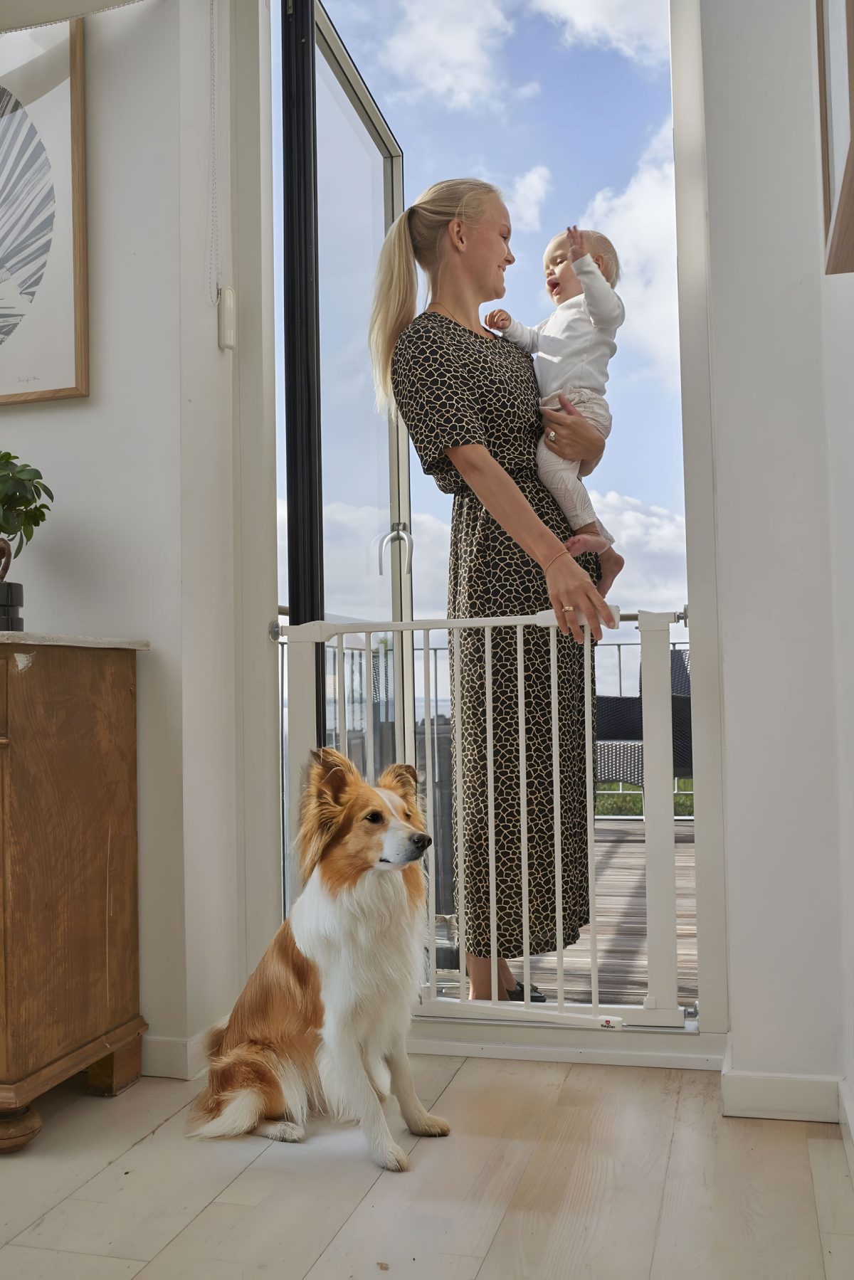 Sigurnosna vrata bijela, 74-105 cm, za stepenice i vrata, metal i drvo, dodatni paneli