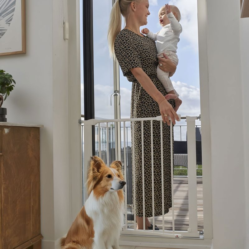 Sigurnosna vrata bijela, 74-105 cm, za stepenice i vrata, metal i drvo, dodatni paneli