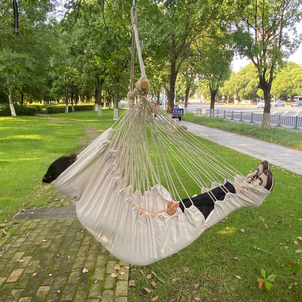 Brazilska viseća stolica s osloncem za noge 130 cm bež boje