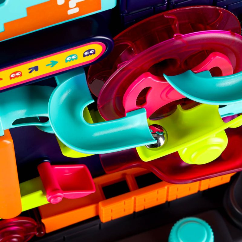 Arkadna igračka s preprekama za loptice 6