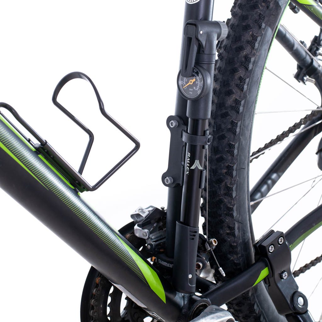 Bicycle-pump-with-bicycle-handle-pressure-gauge-164440 Pumpa za bicikl s manometrom RALLEX ručna pumpa za bicikl za loptu madraca s držačem za bicikl 2