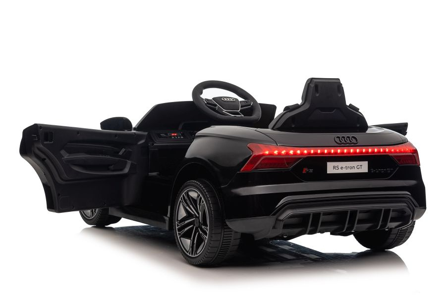 Automobil na akumulator Audi E-Tron crni GT QLS-6888