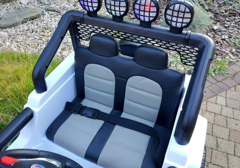 Automobil na akumulator S2388 Jeep bijeli 4x45W