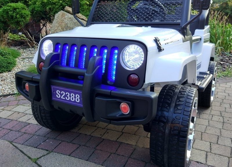 Automobil na akumulator S2388 Jeep bijeli 4x45W