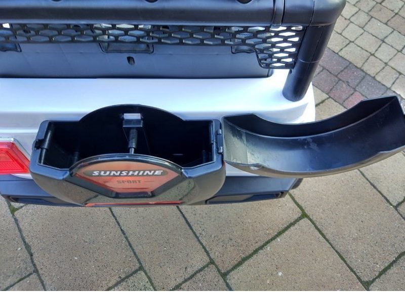 Automobil na akumulator S2388 Jeep bijeli 4x45W