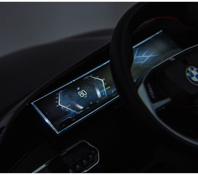 BMW I4 4x4 JE1009 Automobil na akumulator, crni