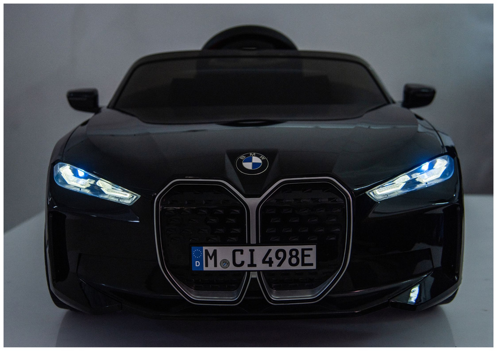 BMW I4 4x4 JE1009 Automobil na akumulator, crni