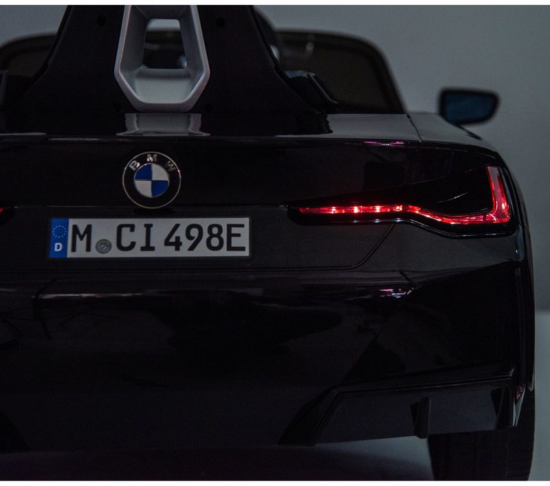 BMW I4 4x4 JE1009 Automobil na akumulator, crni