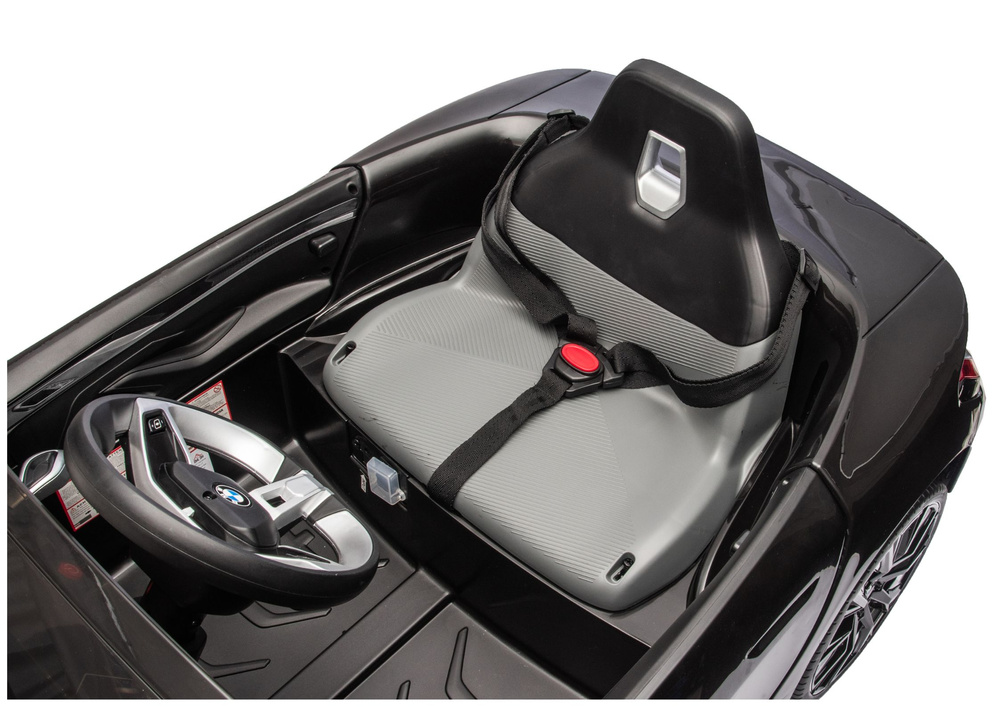 BMW I4 4x4 JE1009 Automobil na akumulator, crni