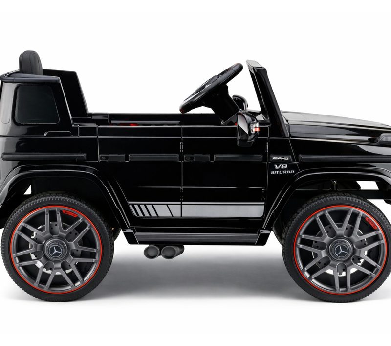 Mercedes AMG G 63 crno vozilo na akumulator