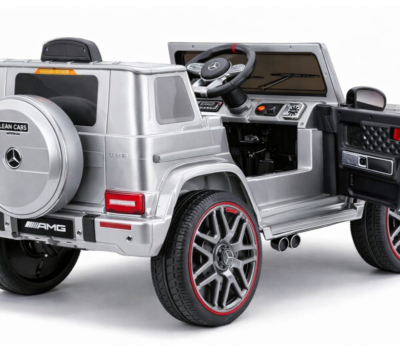 Mercedes AMG G 63 srebrno vozilo na akumulator