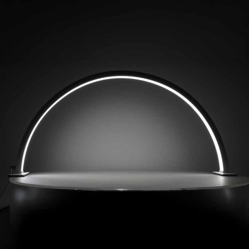 Zakrivljena LED stolna lampa za manikuru, 3 boje, zlatna