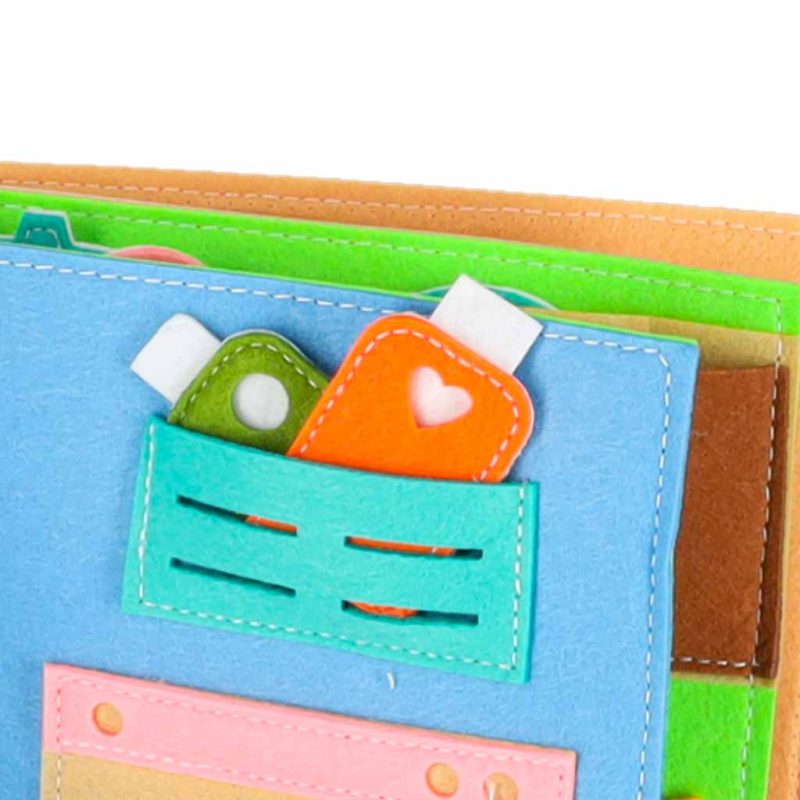 3D edukativna senzorna knjiga od filca s pomičnim dijelovima – Kuća